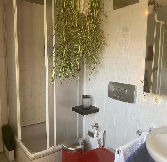 تختخواب و صبحانه Berlin Entspannt Geniessen