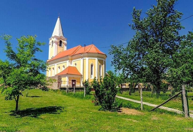 住宿加早餐 Demizson Panzio