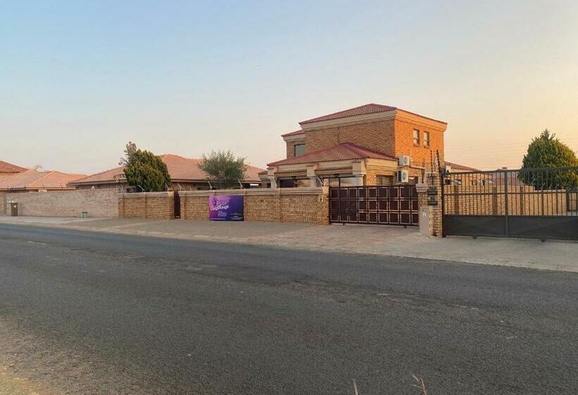 ベッドアンドブレックファースト Nimza K Guesthouse