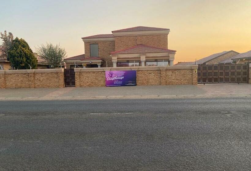 ベッドアンドブレックファースト Nimza K Guesthouse