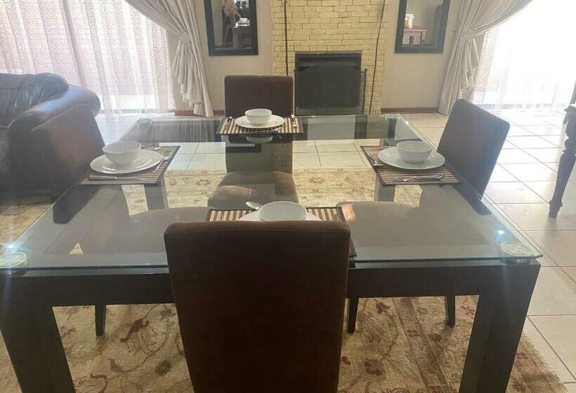 ベッドアンドブレックファースト Nimza K Guesthouse