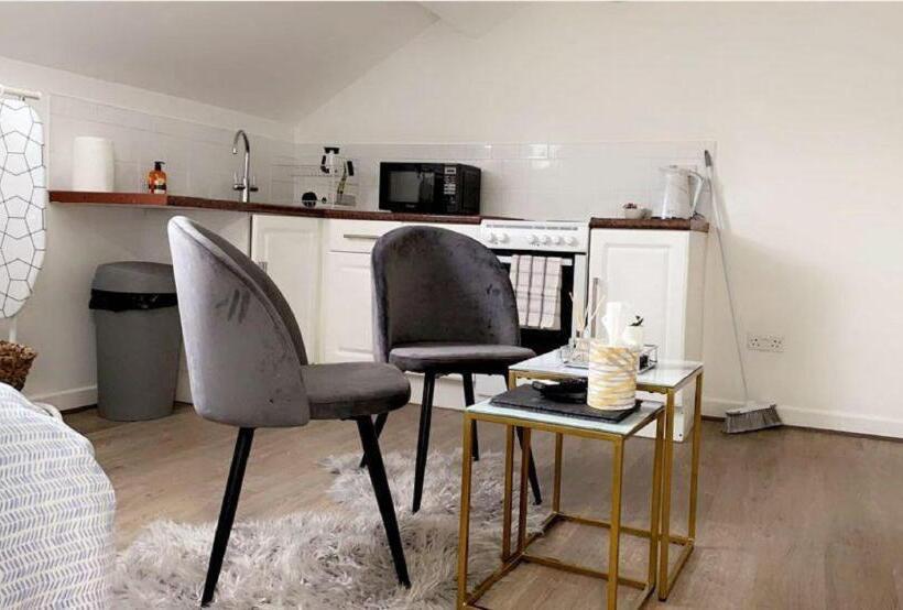 Citynights Studios With Free Parking