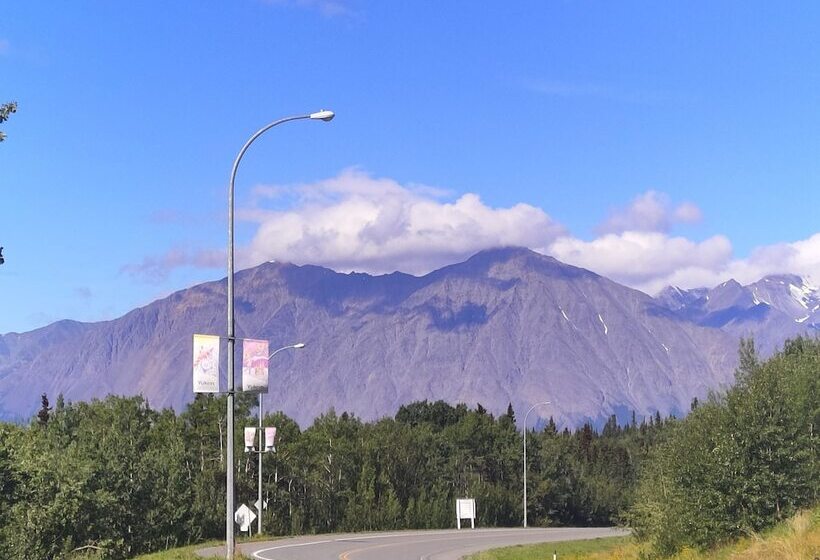 Cozy Corner Motel & Restaurant