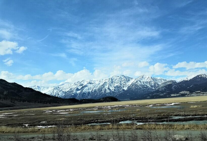 Cozy Corner Motel & Restaurant