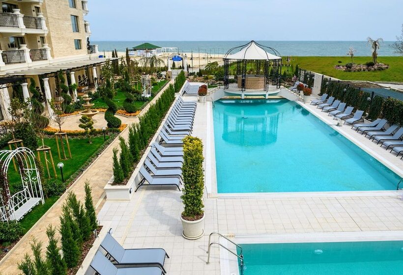 Casa Di Fiore Spa And Medical Hotel, Mineral Pools & Private Beach