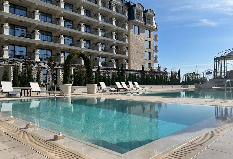 Casa Di Fiore Spa And Medical Hotel, Mineral Pools & Private Beach