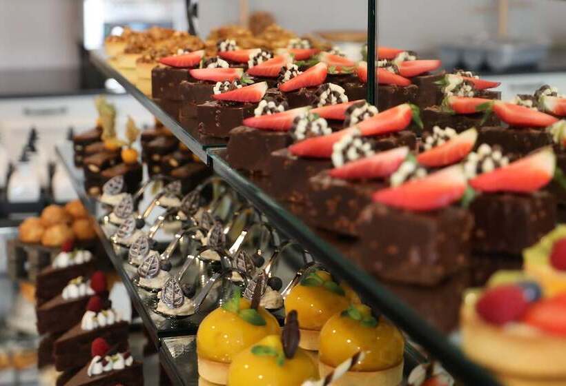 Casa Di Fiore Spa And Medical Hotel, Mineral Pools & Private Beach