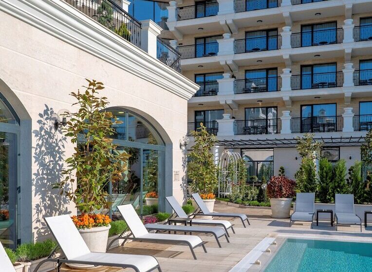 Casa Di Fiore Spa And Medical Hotel, Mineral Pools & Private Beach