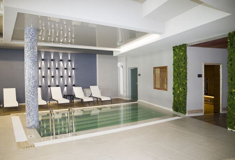 Casa Di Fiore Spa And Medical Hotel, Mineral Pools & Private Beach