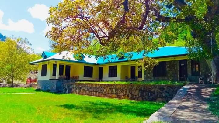 Hotel Chitral Inn Resort