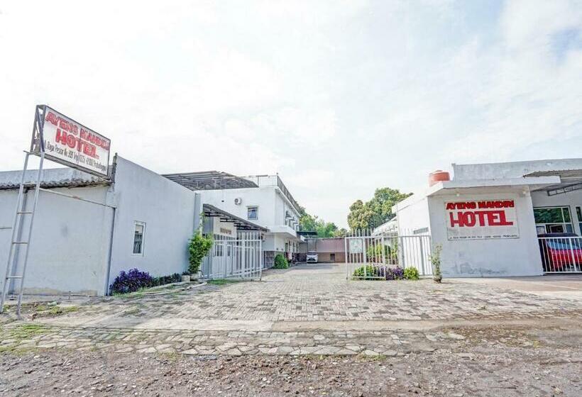 בית מלון כפרי Capital O 90783  Ayeng Mandiri