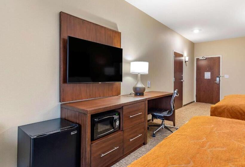 فندق Comfort Suites