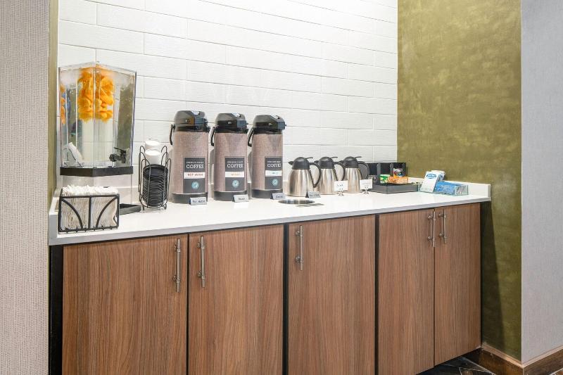 Отель Fairfield By Marriott Inn & Suites Corinth South Denton Area