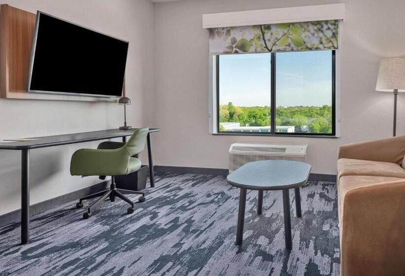 Отель Fairfield By Marriott Inn & Suites Corinth South Denton Area