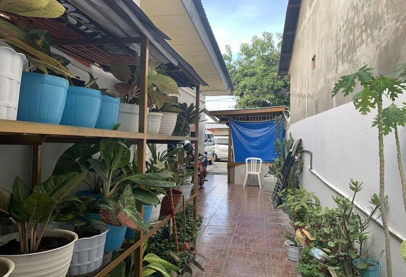 בית מלון כפרי Homestay Awal Fajar Syariah Bulukumba