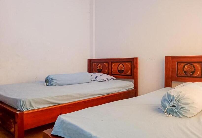 בית מלון כפרי Homestay Awal Fajar Syariah Bulukumba