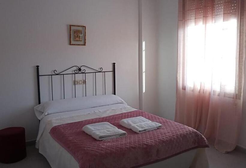 호텔 Hostal San Cristobal Pontedeume