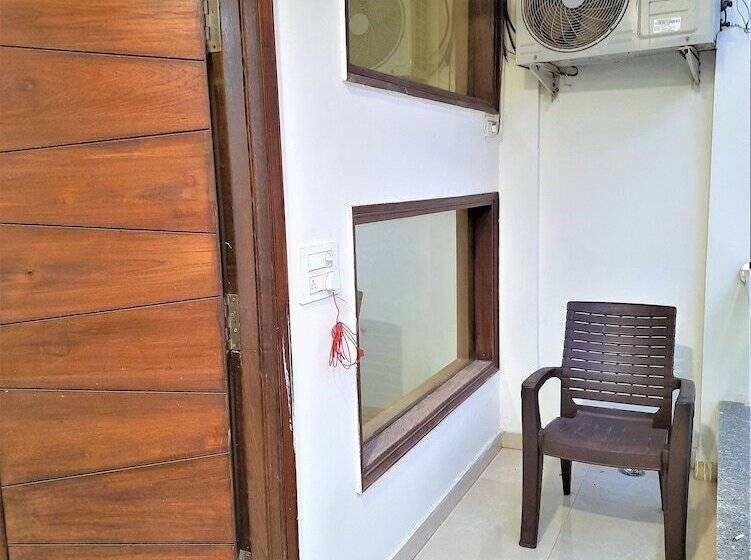 Отель Le Heritage , Nizamudin Railway Station