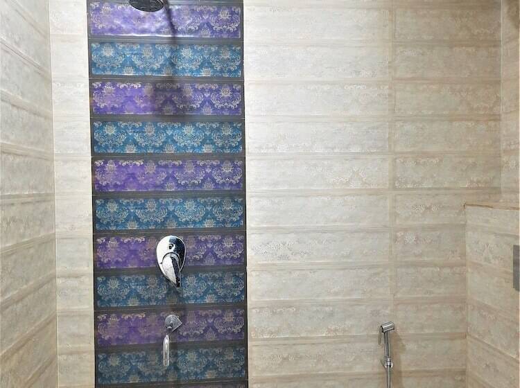 Отель Le Heritage , Nizamudin Railway Station