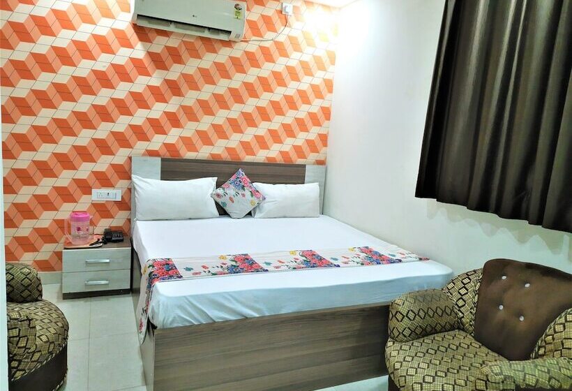 Отель Le Heritage , Nizamudin Railway Station