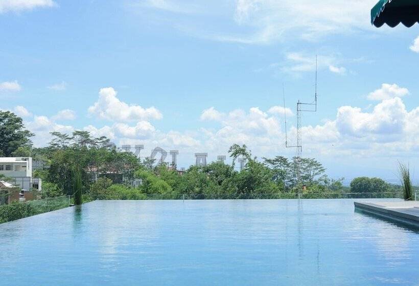 فندق Maxones Loji Kridanggo @boyolali