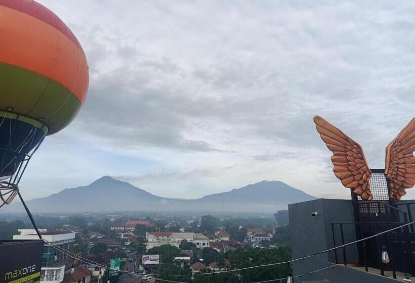 فندق Maxones Loji Kridanggo @boyolali