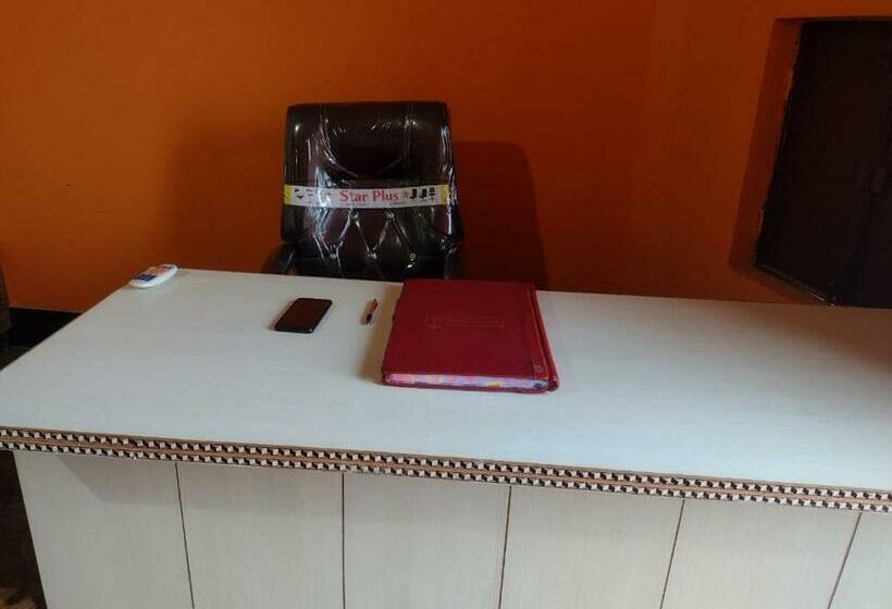 酒店 Oyo 83936 Chaudhary Guest House