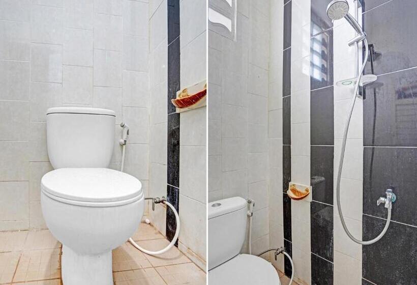 호텔 Oyo 90794 Kostel Bunda Waru Syariah