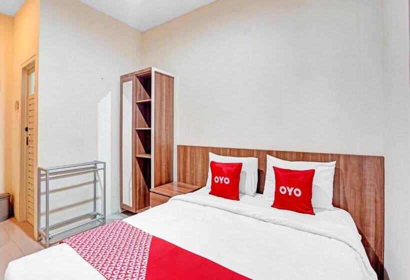 호텔 Oyo 90794 Kostel Bunda Waru Syariah