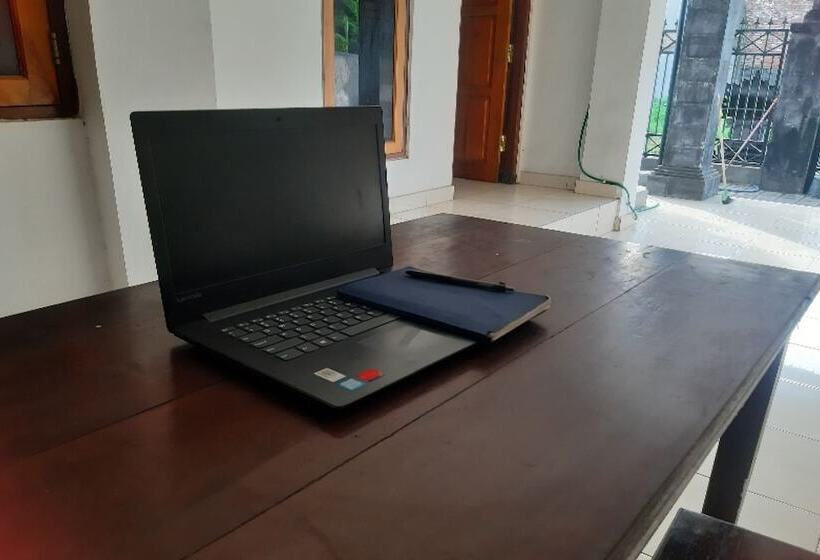 בית מלון כפרי Oyo 90810 Ravaya Homestay