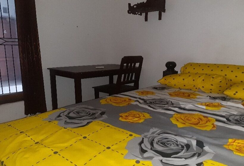 בית מלון כפרי Oyo 90810 Ravaya Homestay