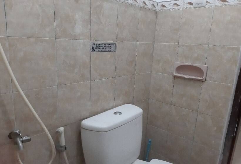 בית מלון כפרי Oyo 90810 Ravaya Homestay