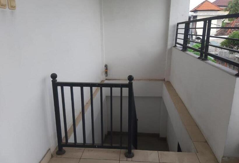 בית מלון כפרי Oyo 90810 Ravaya Homestay