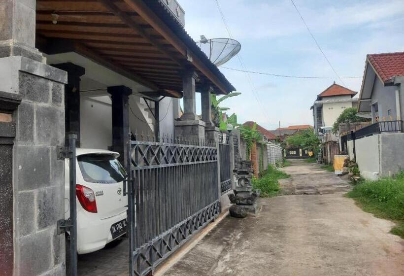 בית מלון כפרי Oyo 90810 Ravaya Homestay