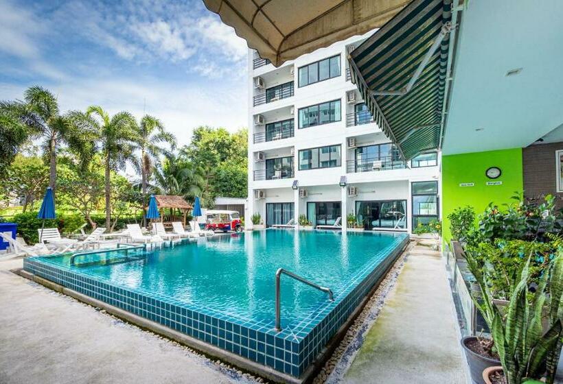 ホテル Reddoorz Italay Resort