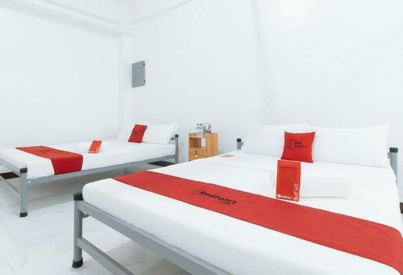 ホテル Reddoorz @ Park S Resort  Alcantara