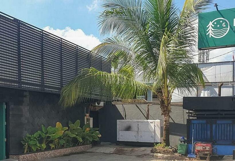 酒店 Rocky Guest House Syariah Mitra Reddoorz