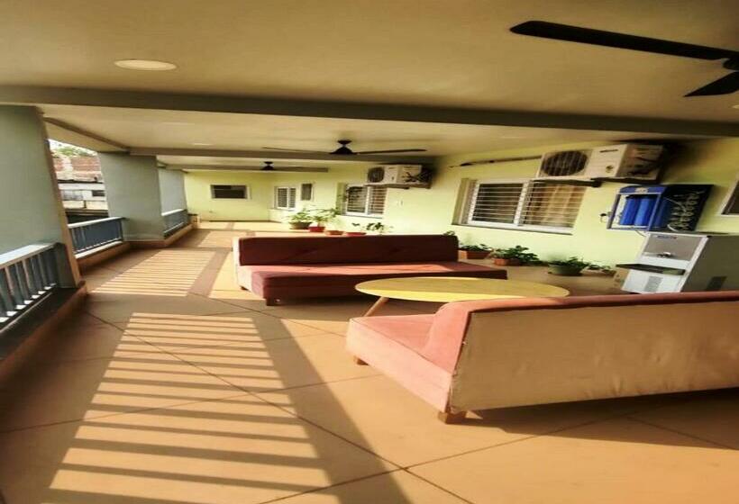 فندق Royal Residency