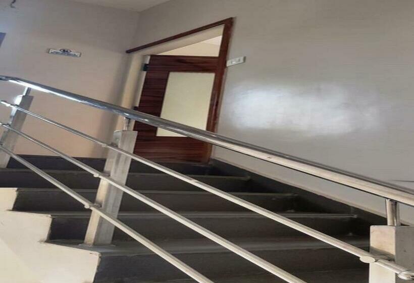 فندق Royal Residency