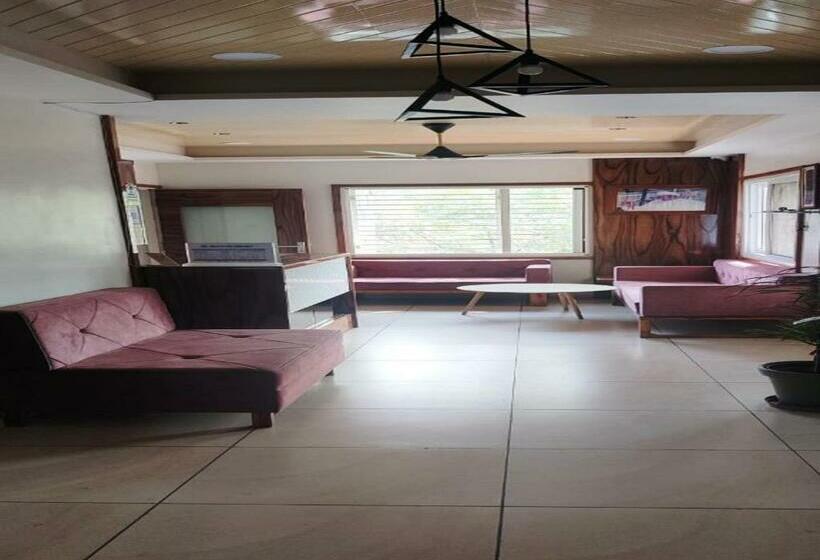 فندق Royal Residency