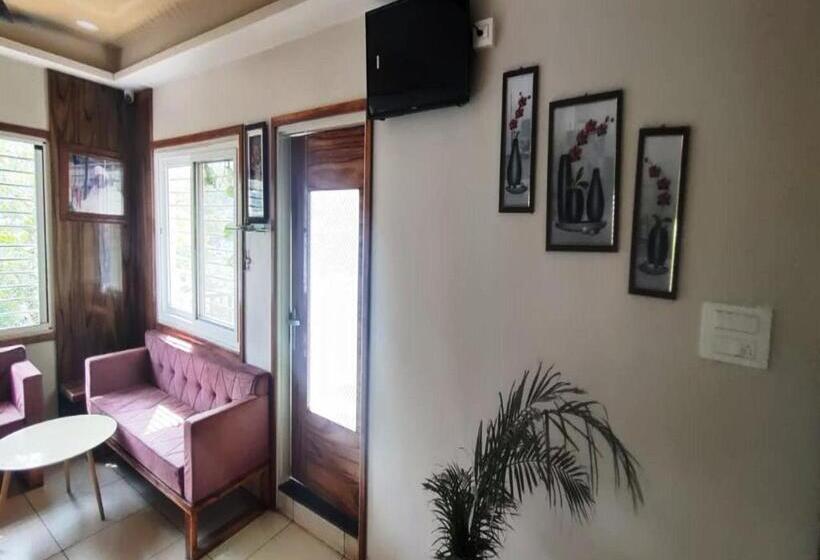 فندق Royal Residency