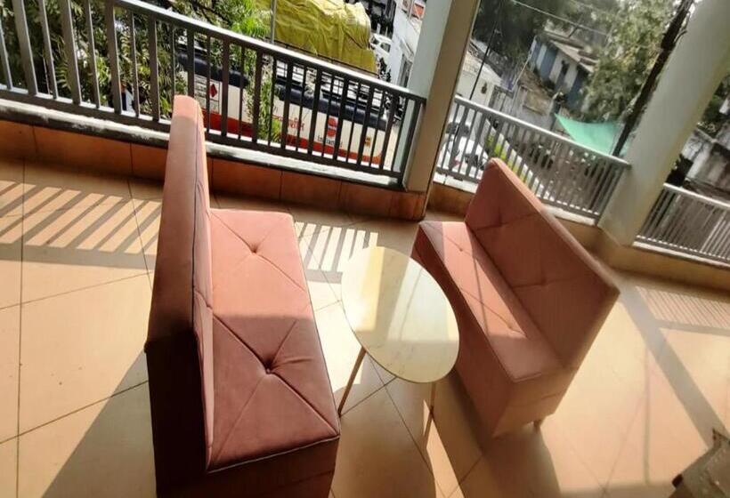 فندق Royal Residency