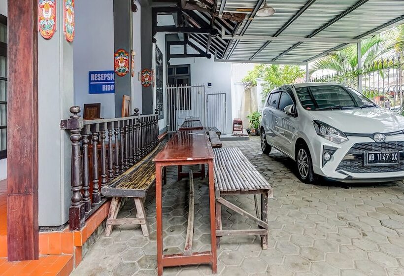 فندق Spot On 90797 Sukun Syariah Homestay