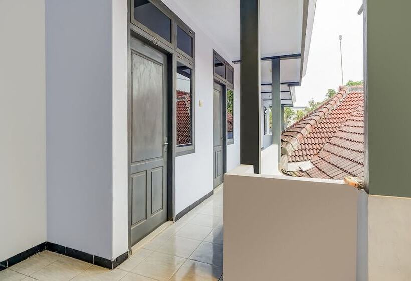 فندق Spot On 90797 Sukun Syariah Homestay