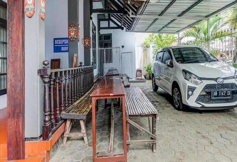 فندق Spot On 90797 Sukun Syariah Homestay