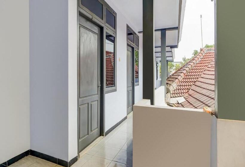 فندق Spot On 90797 Sukun Syariah Homestay