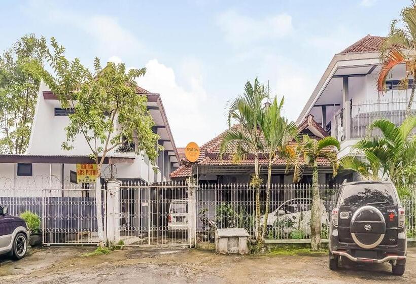 فندق Spot On 90797 Sukun Syariah Homestay