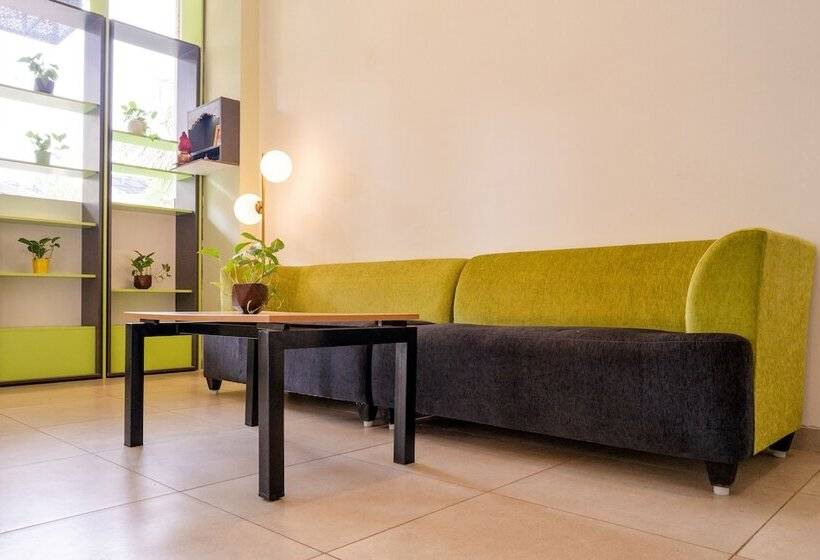 בית מלון כפרי Tgi Ameya Grand