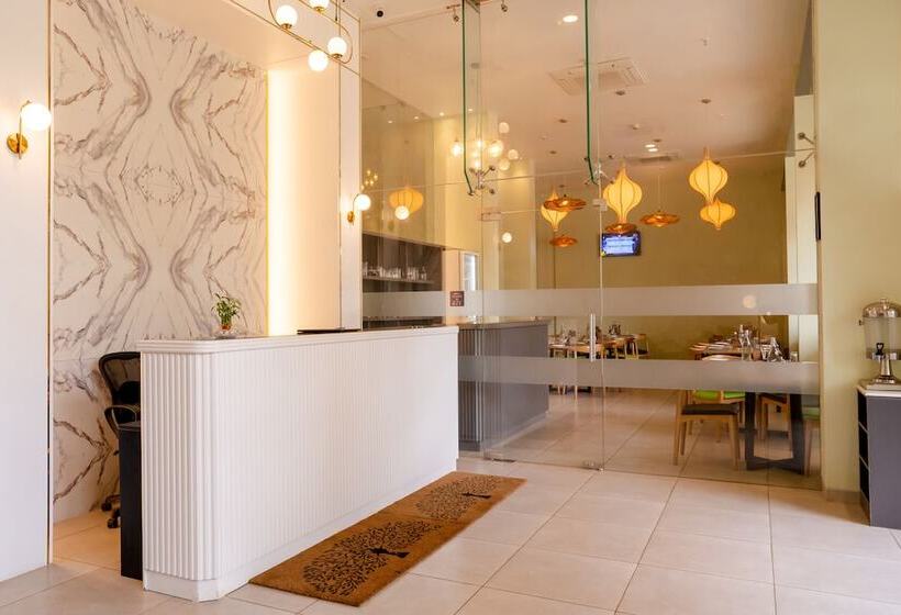 בית מלון כפרי Tgi Ameya Grand