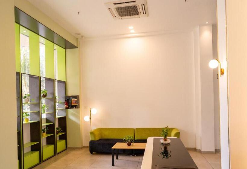 בית מלון כפרי Tgi Ameya Grand